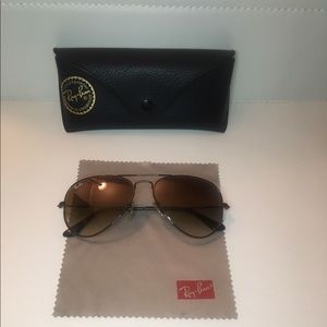 Ray-Ban
